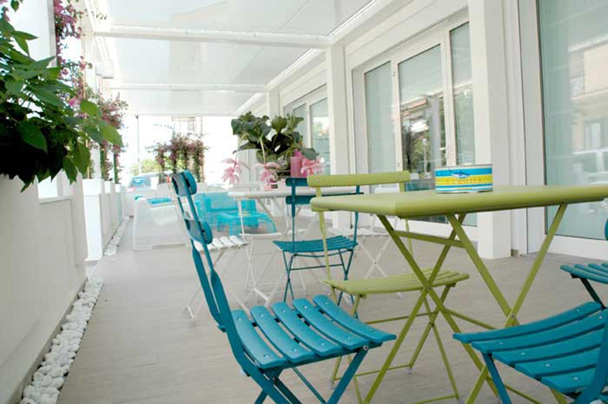 צ'סנטיקו Maree Hotel מראה חיצוני תמונה
