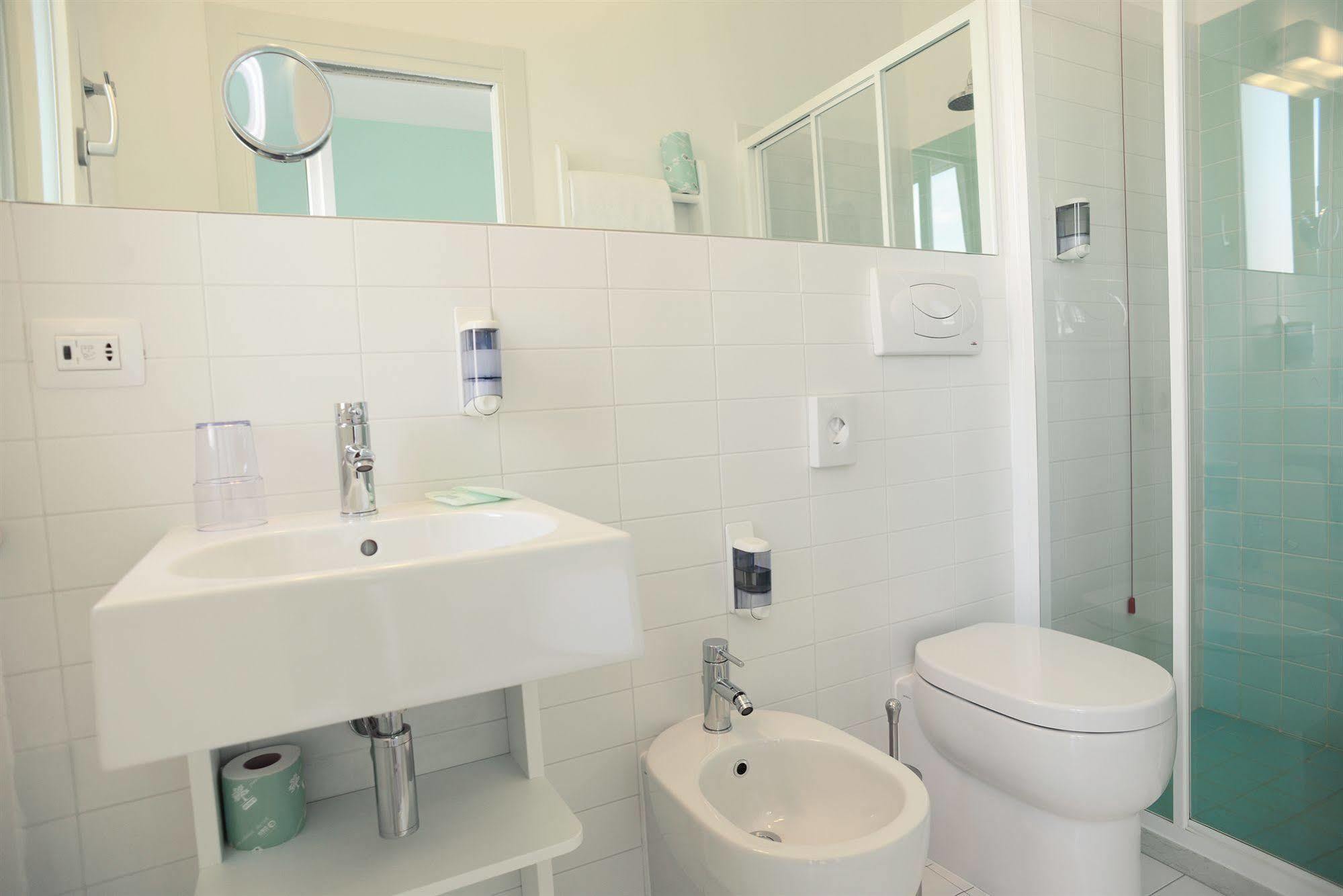 צ'סנטיקו Maree Hotel מראה חיצוני תמונה