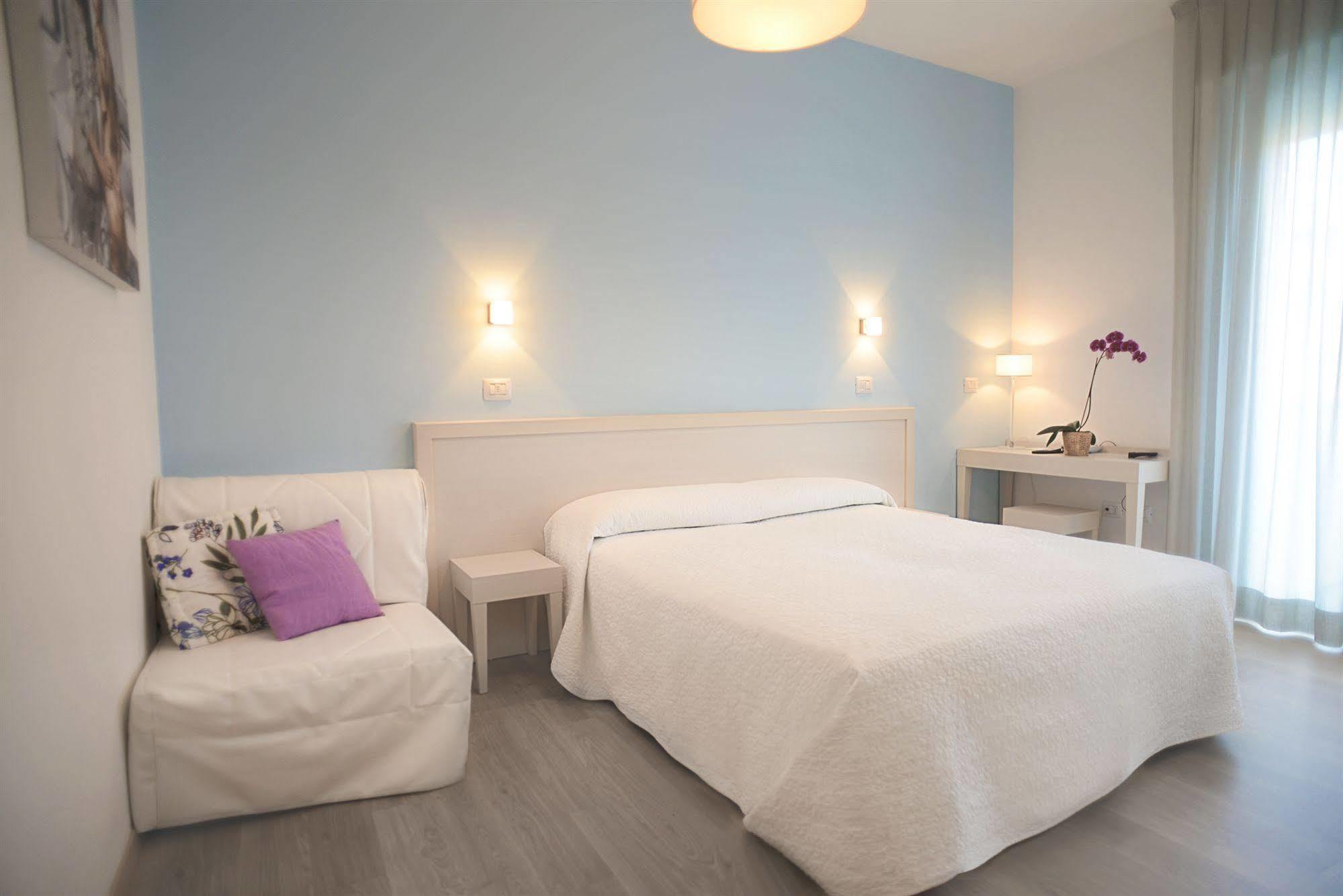 צ'סנטיקו Maree Hotel מראה חיצוני תמונה